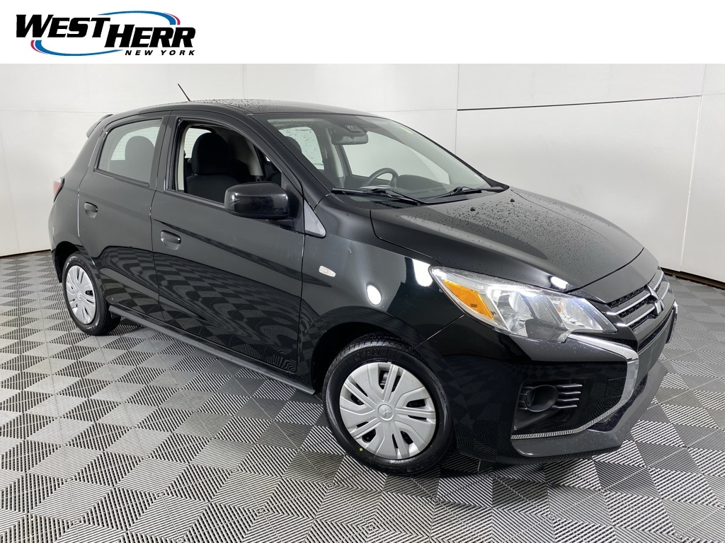 2023 Mitsubishi Mirage ES's photo