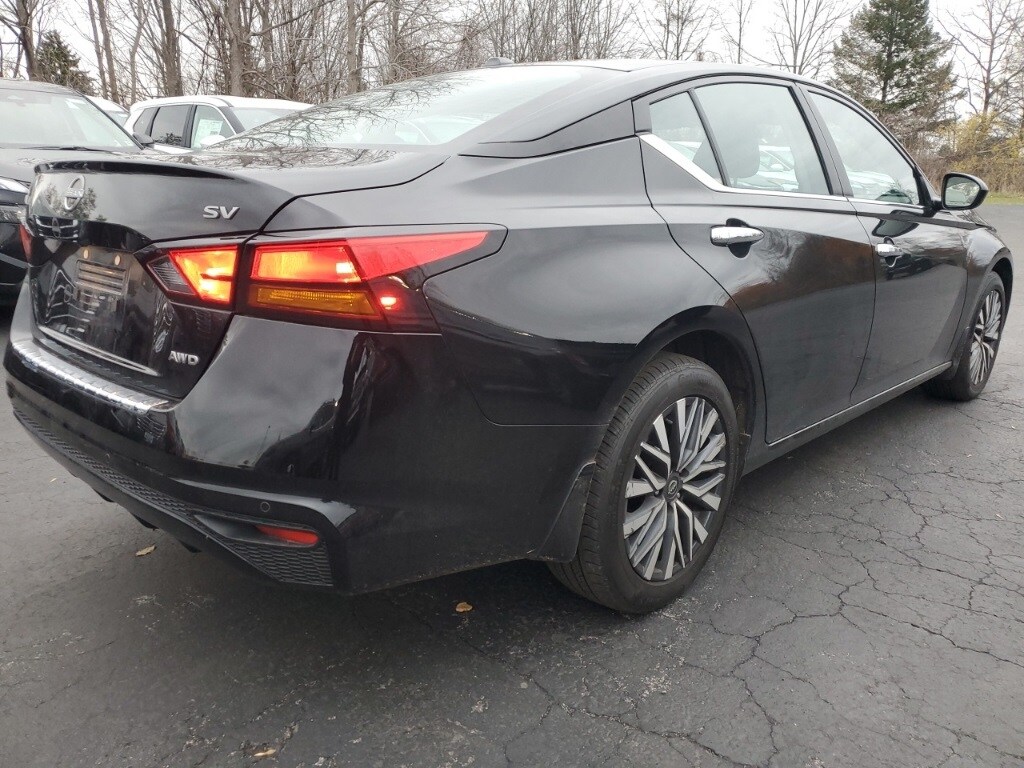 Used 2023 Nissan Altima 2.5 SV Sedan