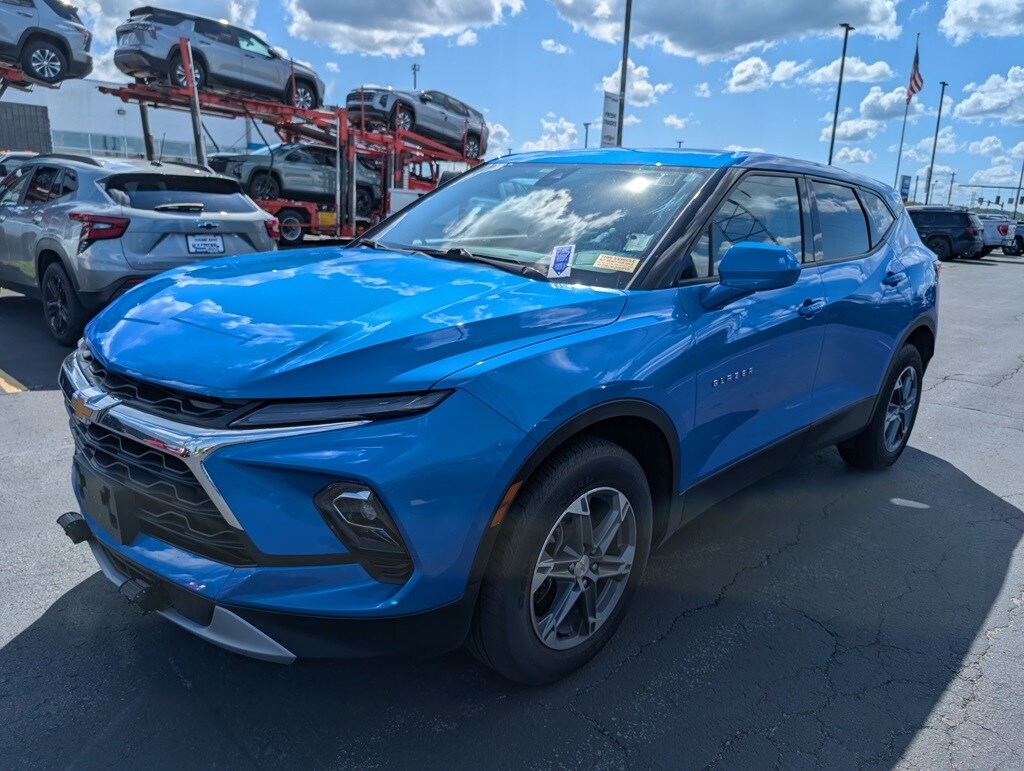 2024 Chevrolet Blazer 2LT photo 3