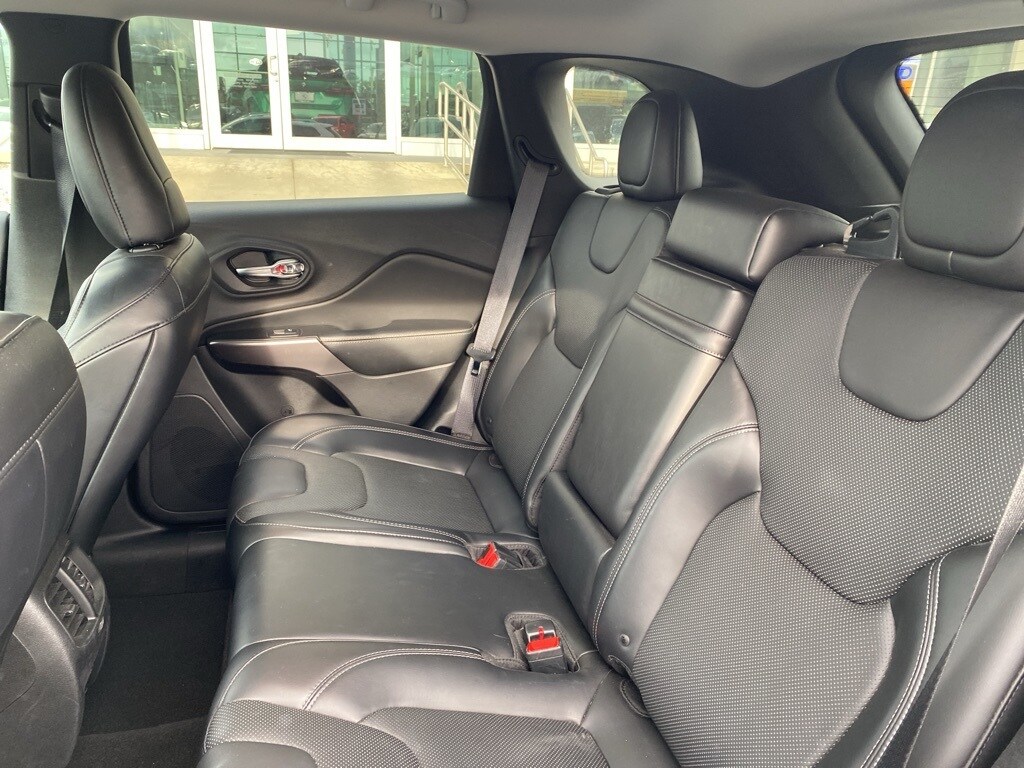 Used 2019 Jeep Cherokee Limited 4x4 SUV