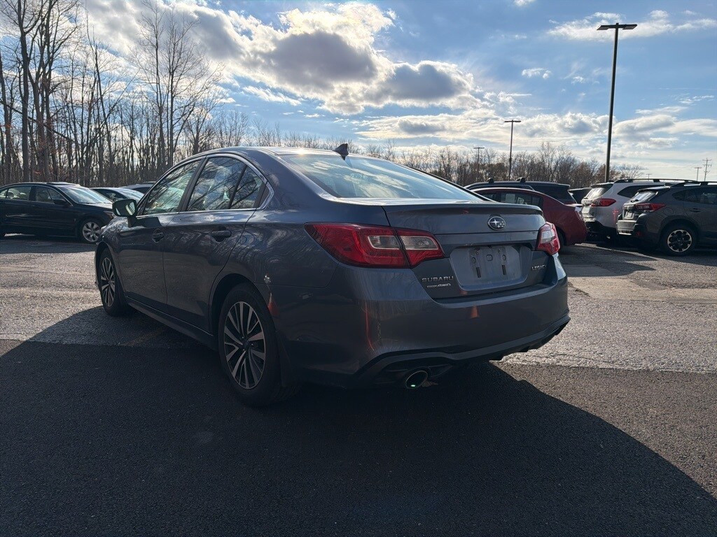 2018 Subaru Legacy 2.5i Premium photo 2