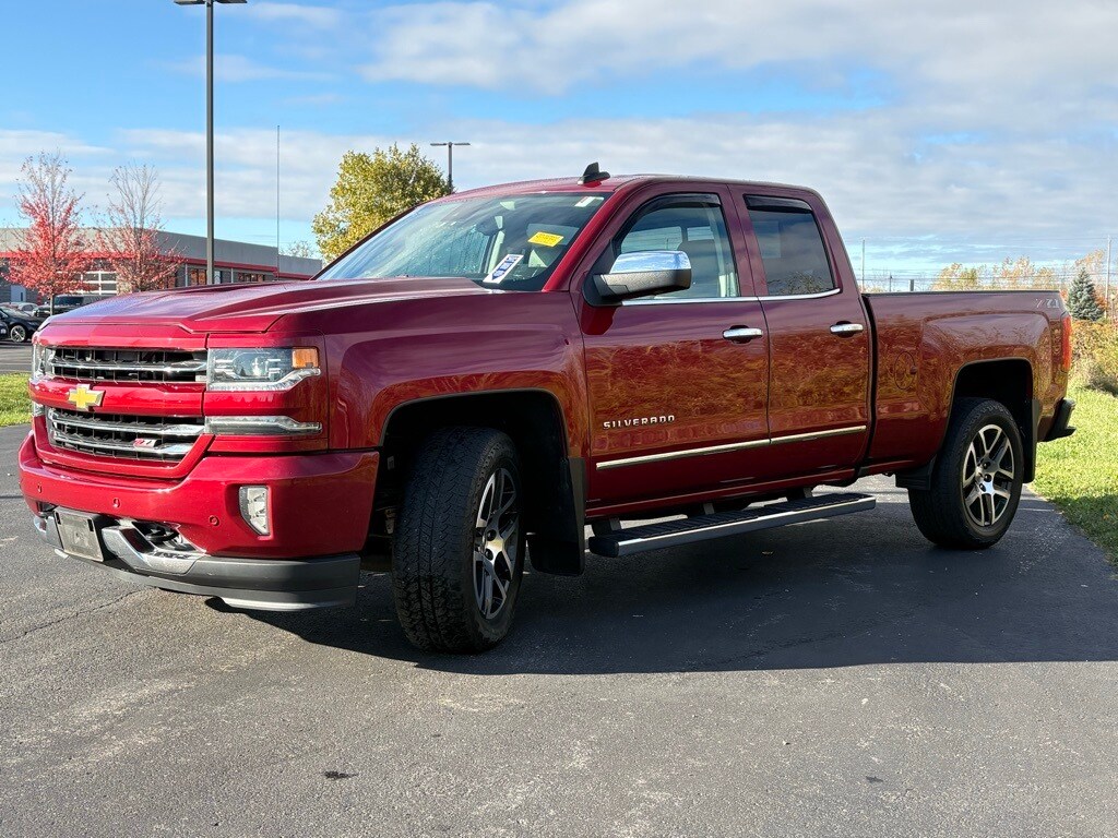 2018 Chevrolet Silverado 1500 LTZ photo 3