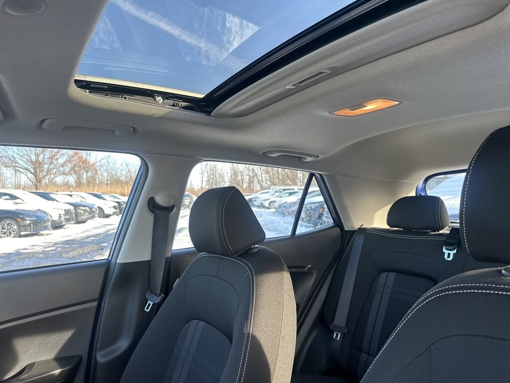 Certified 2022 Hyundai Venue SEL SUV