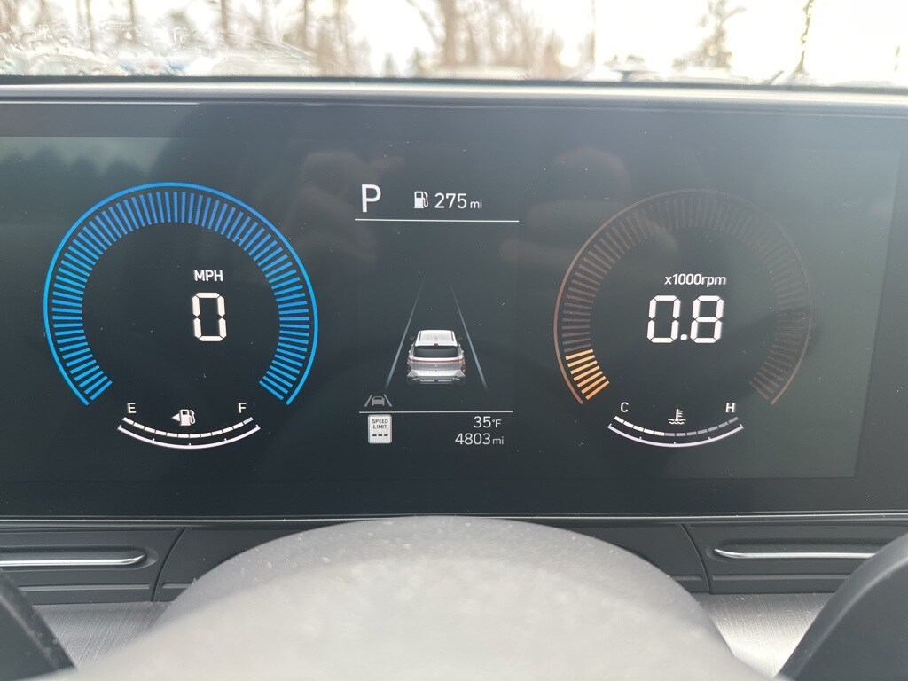 2025 Hyundai Kona SEL photo 3