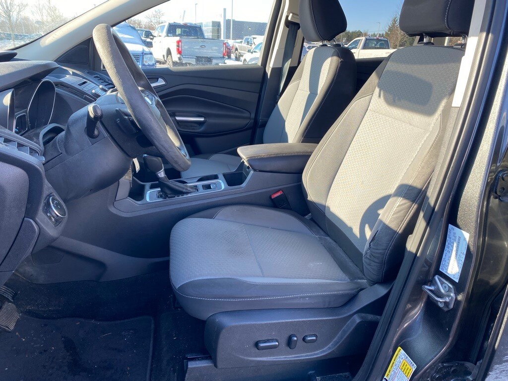 Used 2017 Ford Escape SE SUV