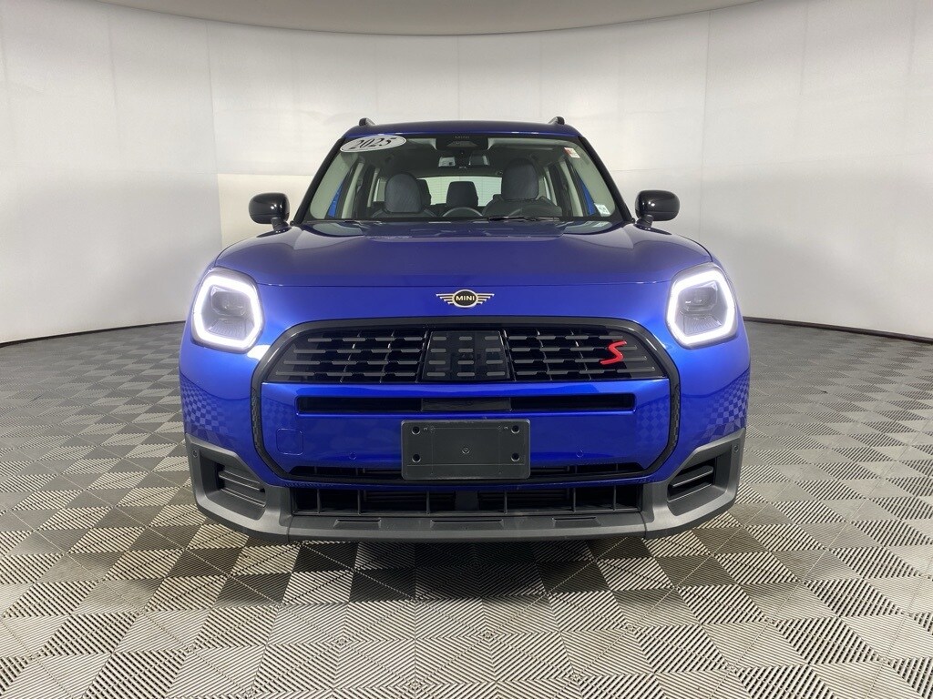 2025 Mini Cooper S ALL4 photo 2