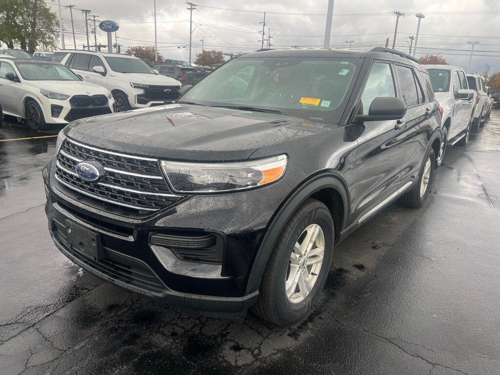 2021 Ford Explorer XLT photo 4