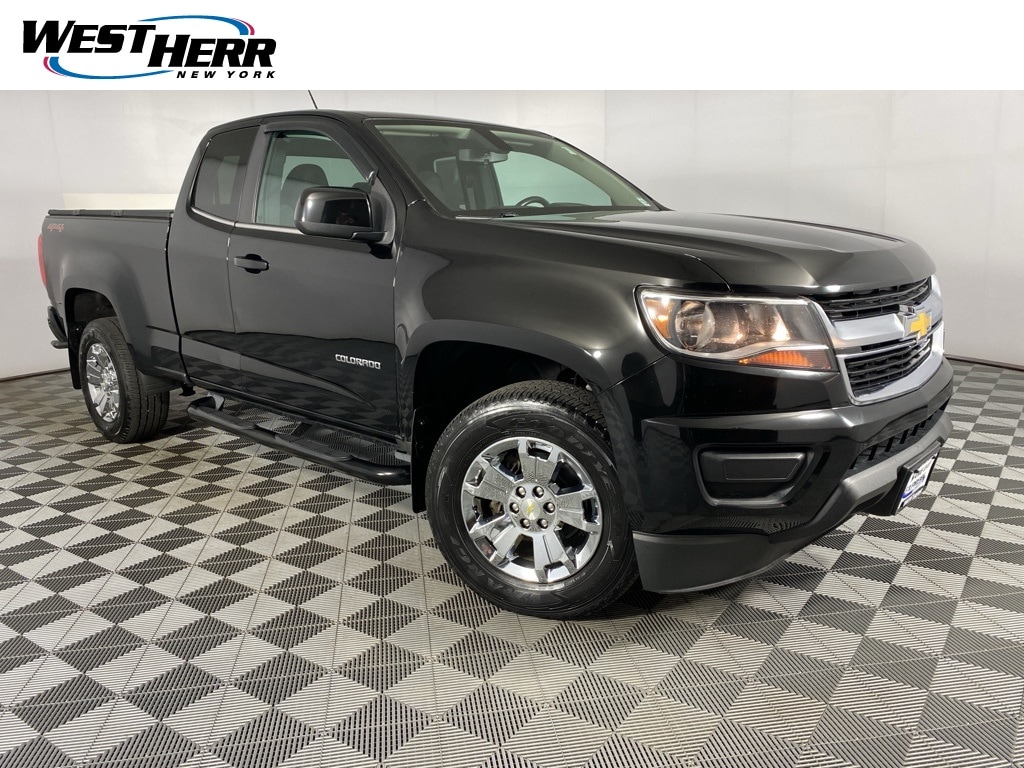 Used 2017 Chevrolet Colorado LT Truck Extended Cab