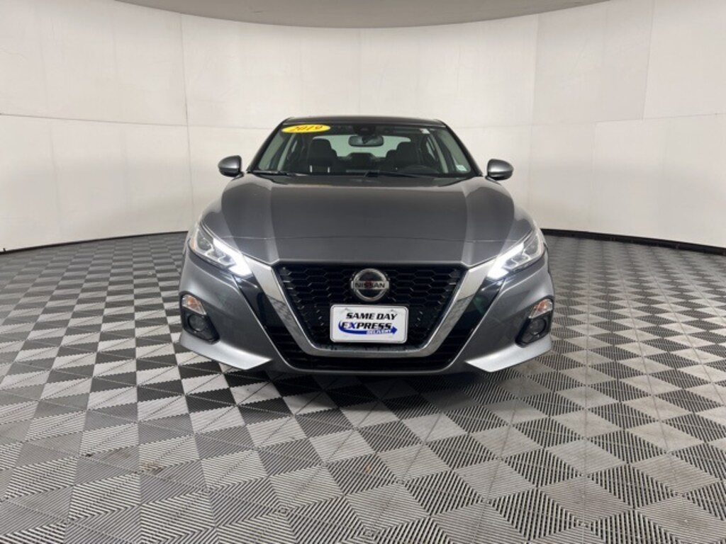 Used 2019 Nissan Altima 2.5 SV Sedan