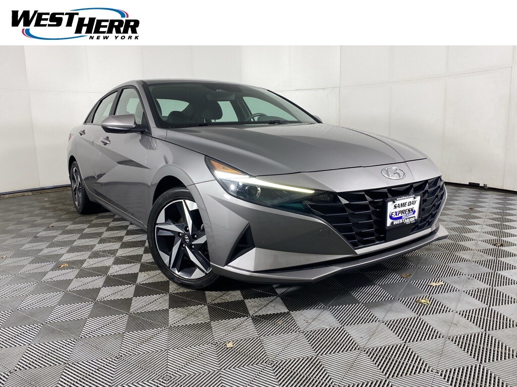 Used 2023 Hyundai Elantra SEL Sedan