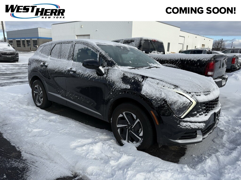 Used 2023 Kia Sportage Hybrid LX SUV