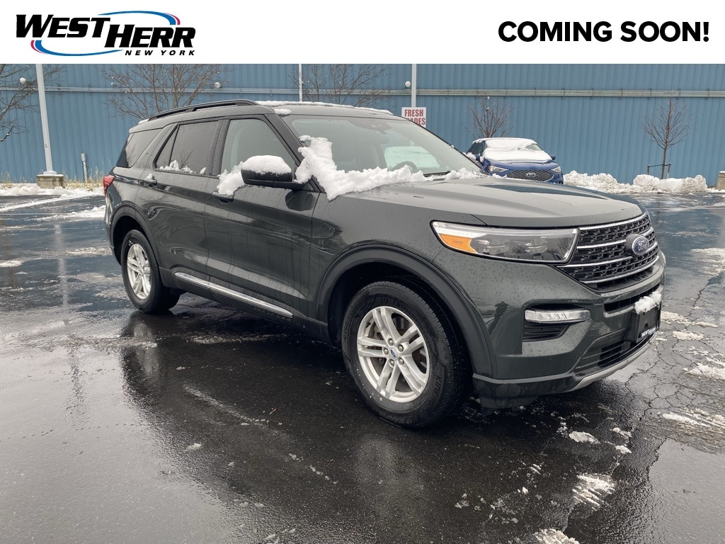 2023 Ford Explorer XLT's photo