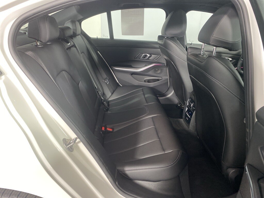 2025 Bmw 330i xDrive Sedan photo 4