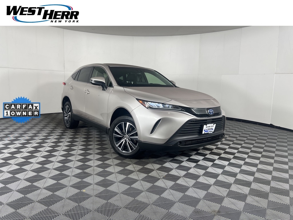 Used 2022 Toyota Venza LE SUV