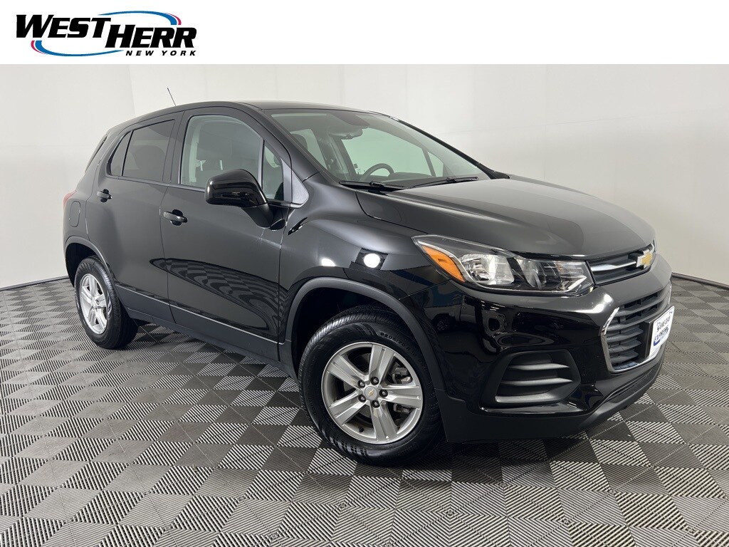 Used 2022 Chevrolet Trax LS SUV