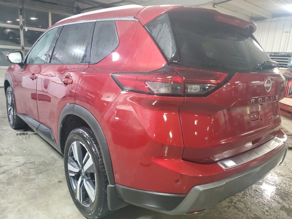 Used 2024 Nissan Rogue SL SUV