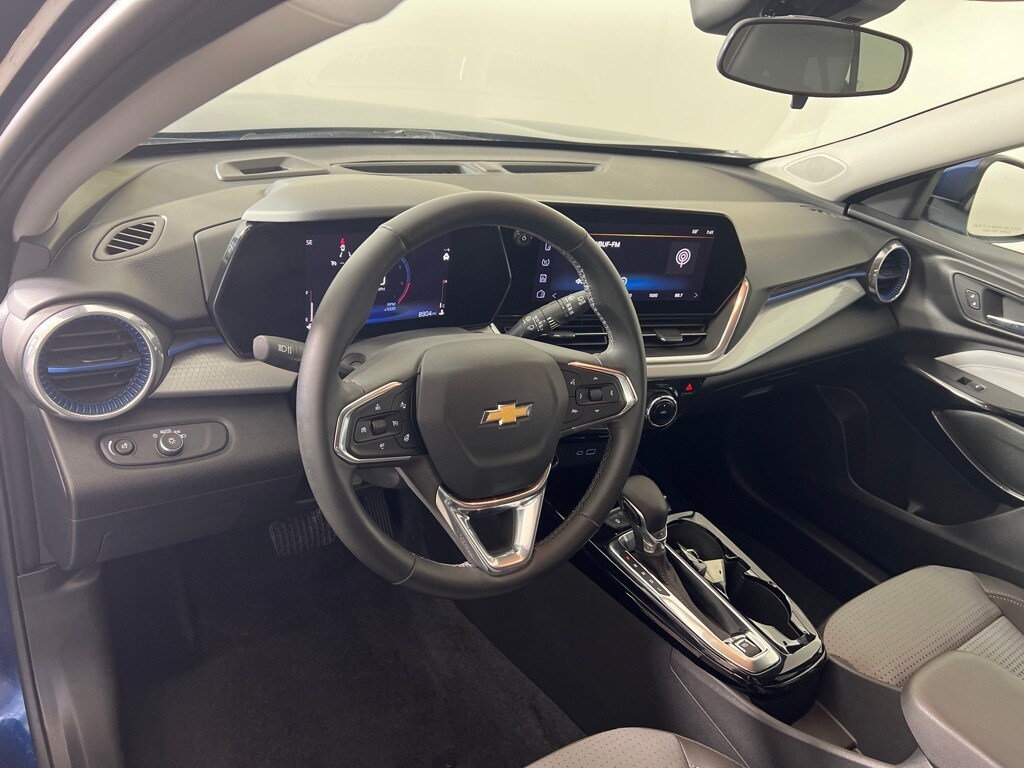 Used 2024 Chevrolet Trax LT SUV