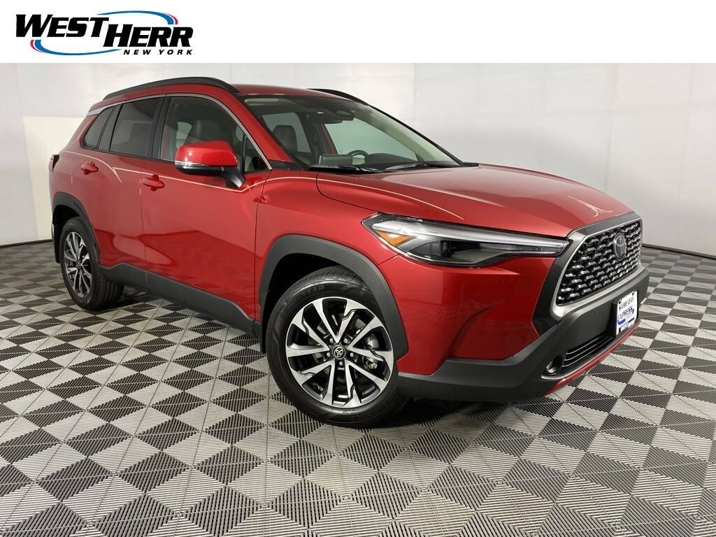 Used 2023 Toyota Corolla Cross XLE SUV