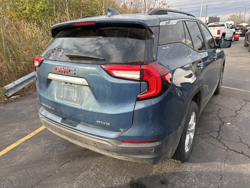 Used 2024 GMC Terrain SLE SUV