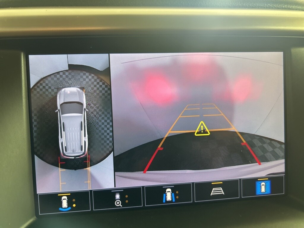 2023 Gmc Acadia Denali photo 2
