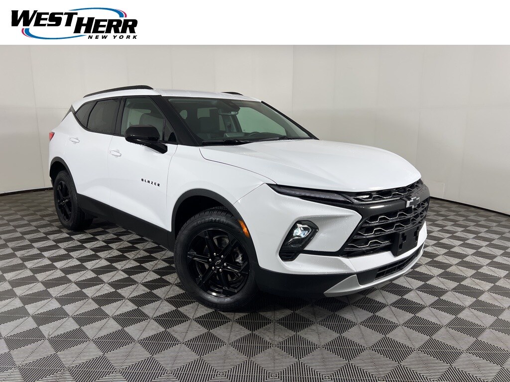 Used 2025 Chevrolet Blazer LT w/2LT SUV