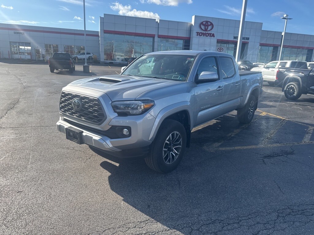 2023 Toyota Tacoma TRD Sport V6 photo 3