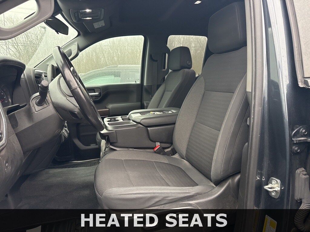 2021 Chevrolet Silverado 1500 LT photo 3