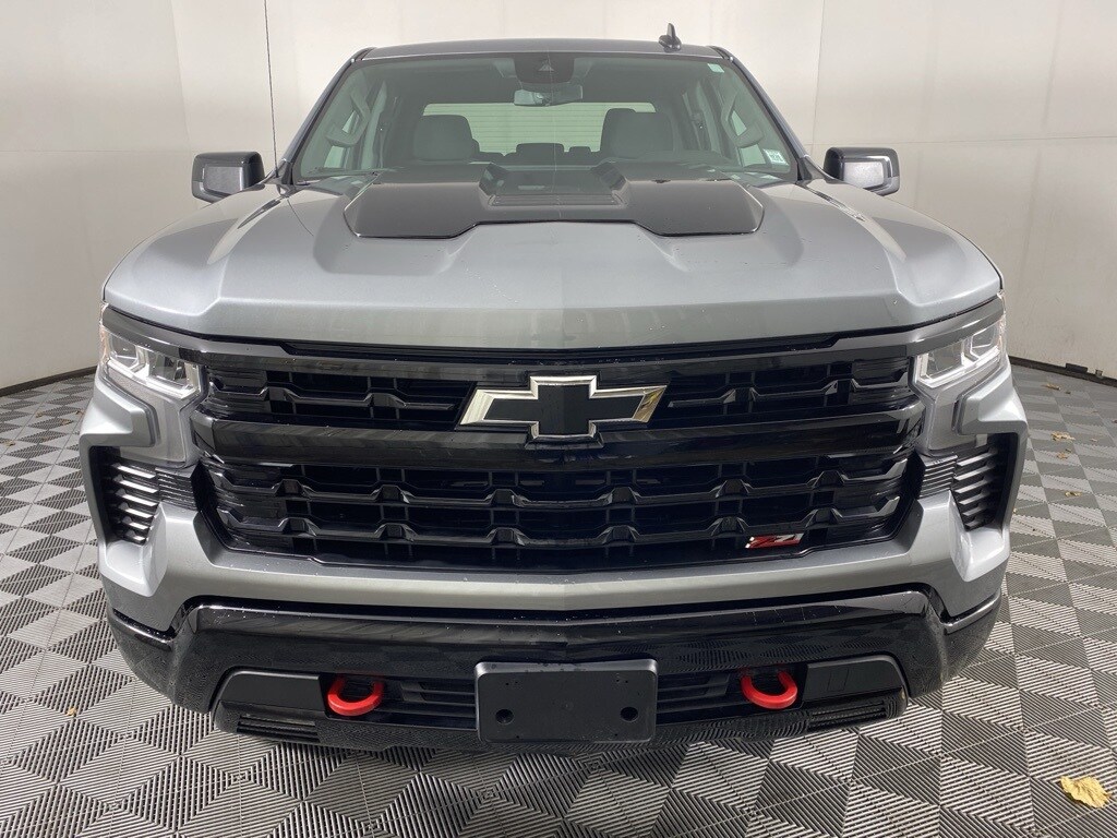 2023 Chevrolet Silverado 1500 LT Trail Boss photo 2