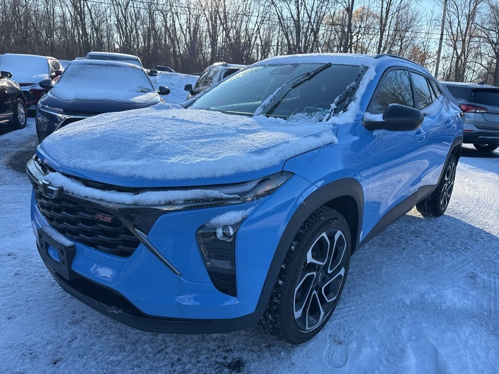 Used 2024 Chevrolet Trax 2RS SUV