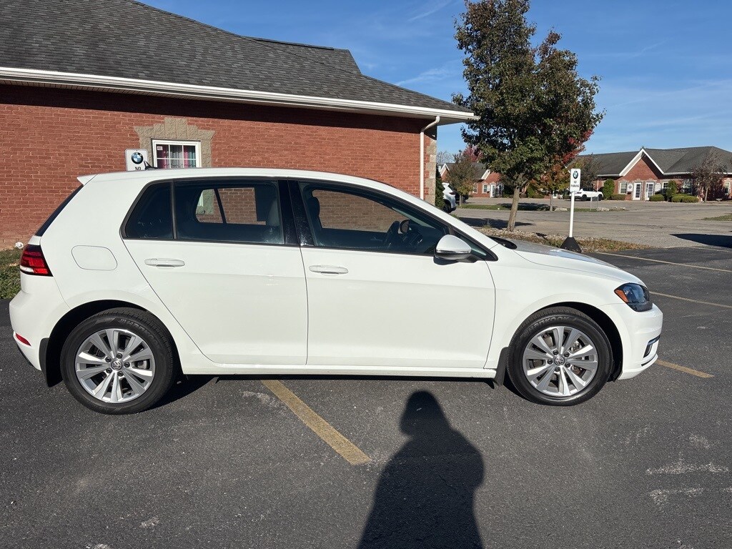 2018 Volkswagen Golf TSI SE photo 3