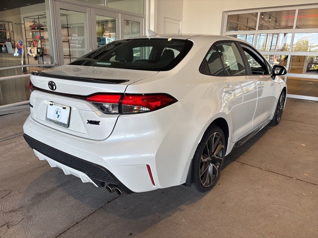 2022 Toyota Corolla XSE photo 2
