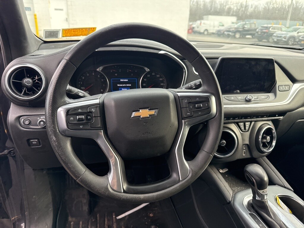 2021 Chevrolet Blazer 2LT photo 2