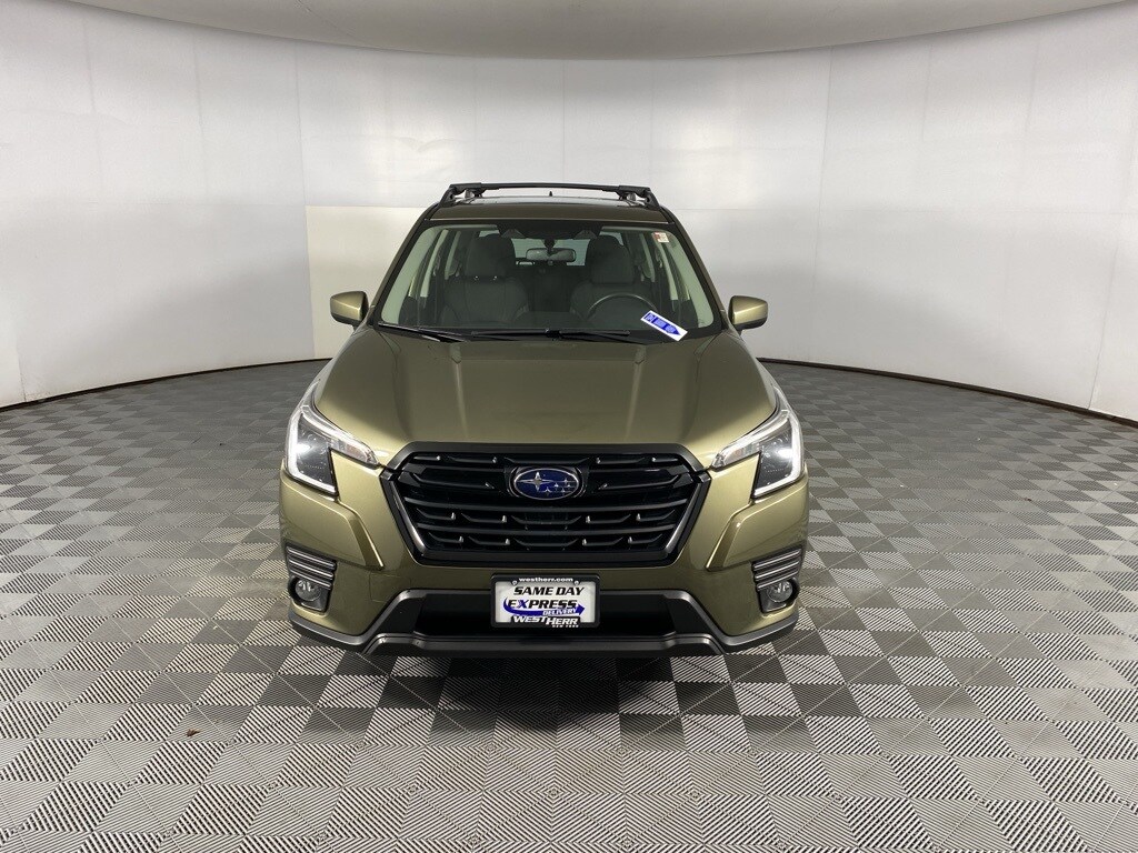 Used 2023 Subaru Forester Premium SUV