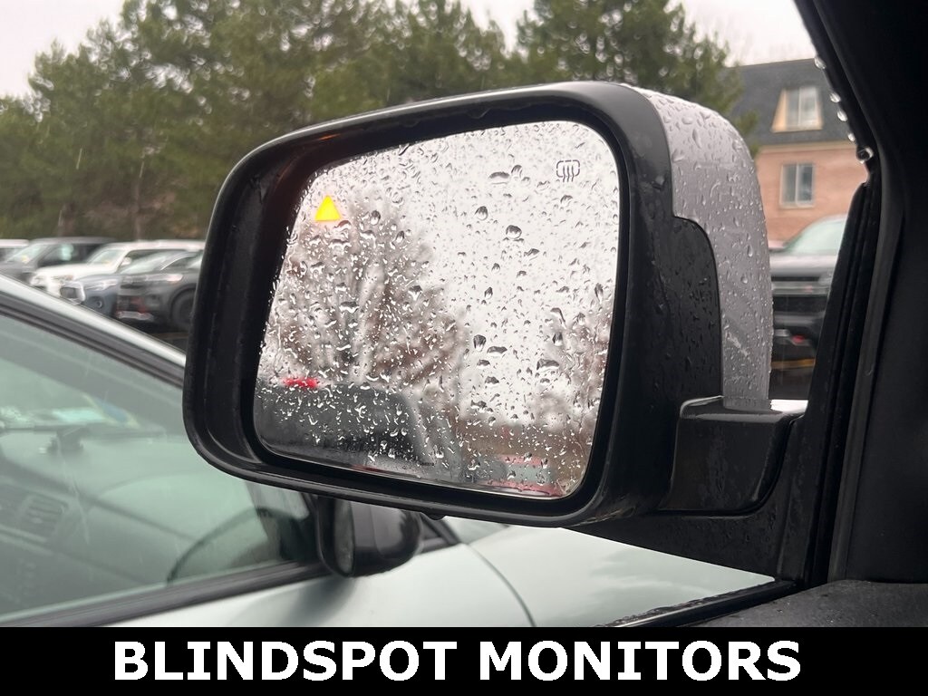 Used 2019 Jeep Grand Cherokee Laredo SUV