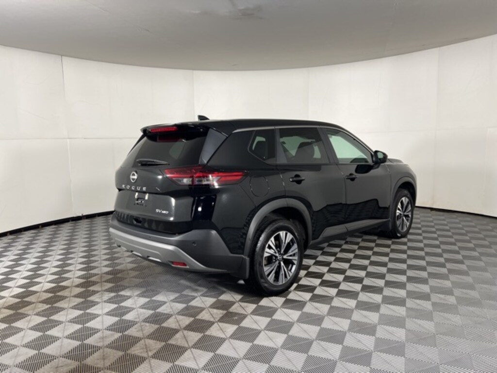 Used 2023 Nissan Rogue SV SUV