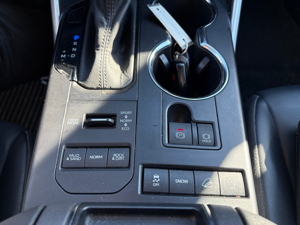 Used 2022 Toyota Highlander XLE SUV