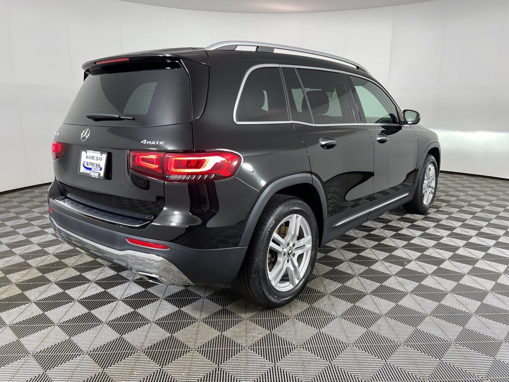 2023 Mercedes Benz GLB 250 4MATIC photo 3