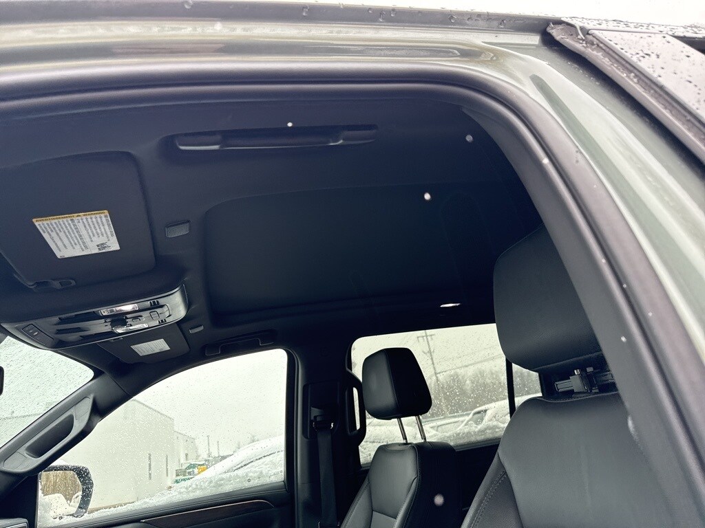 Used 2024 Chevrolet Suburban Z71 SUV