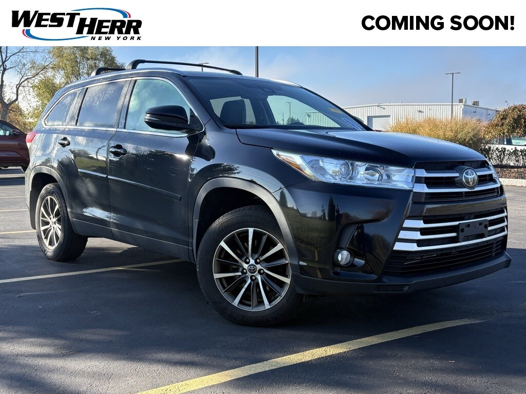 Used 2019 Toyota Highlander XLE V6 SUV