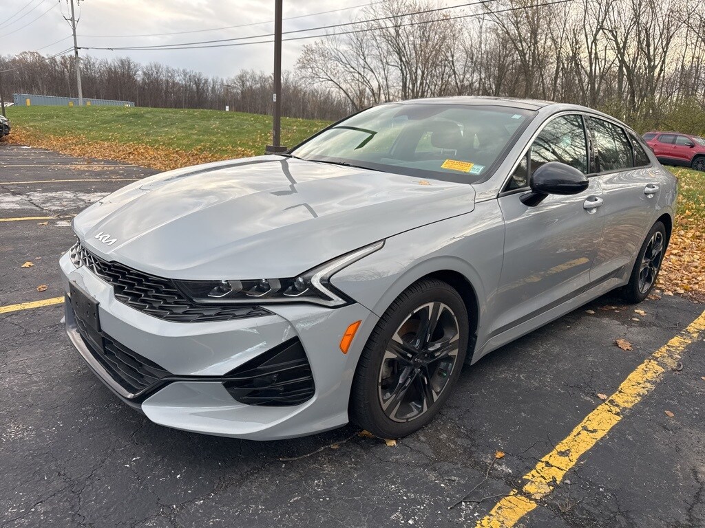 2023 Kia K5 GT-Line photo 3