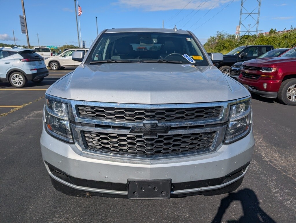 2020 Chevrolet Tahoe LT photo 2