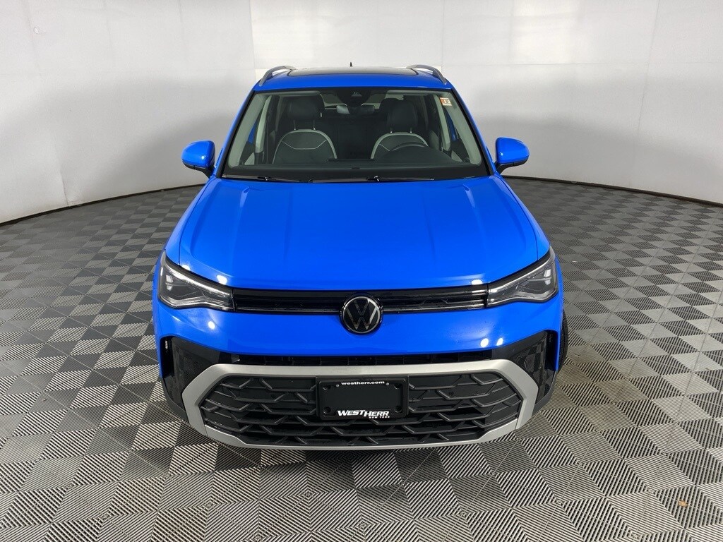 Certified 2025 Volkswagen Taos 1.5T SE SUV