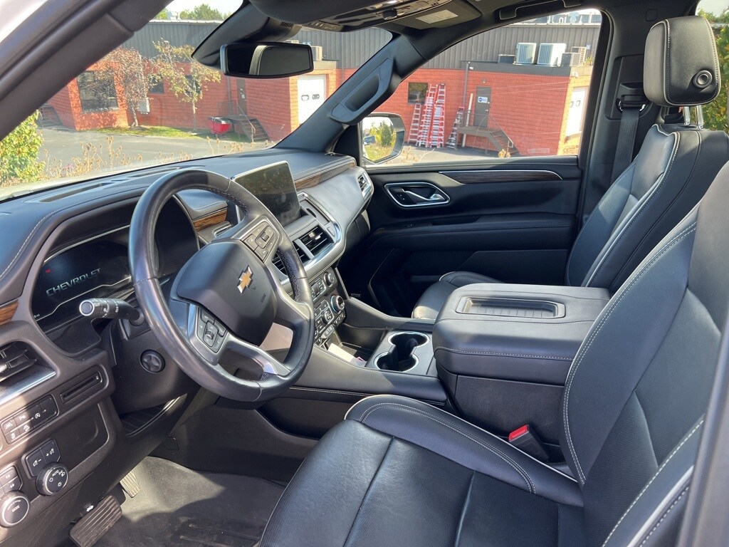 2023 Chevrolet Tahoe Premier photo 2