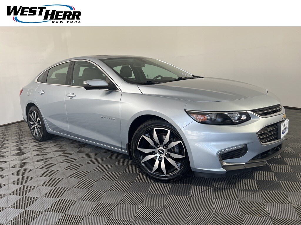 Used 2017 Chevrolet Malibu LT w/1LT Sedan