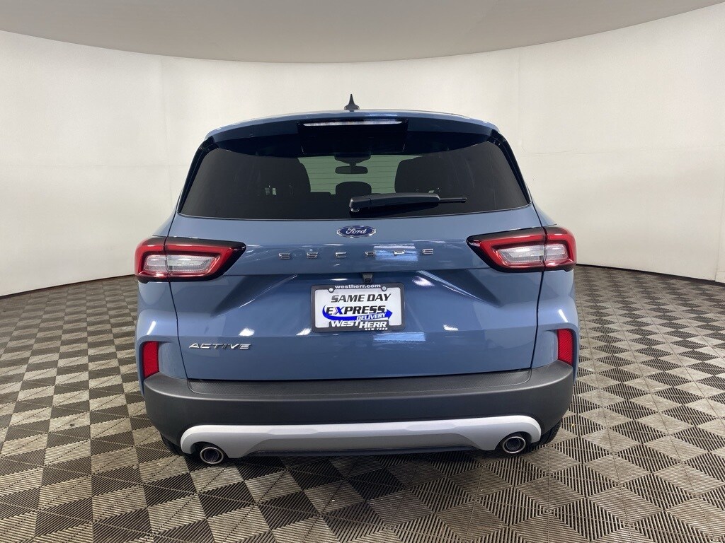 2025 Ford Escape Active photo 3