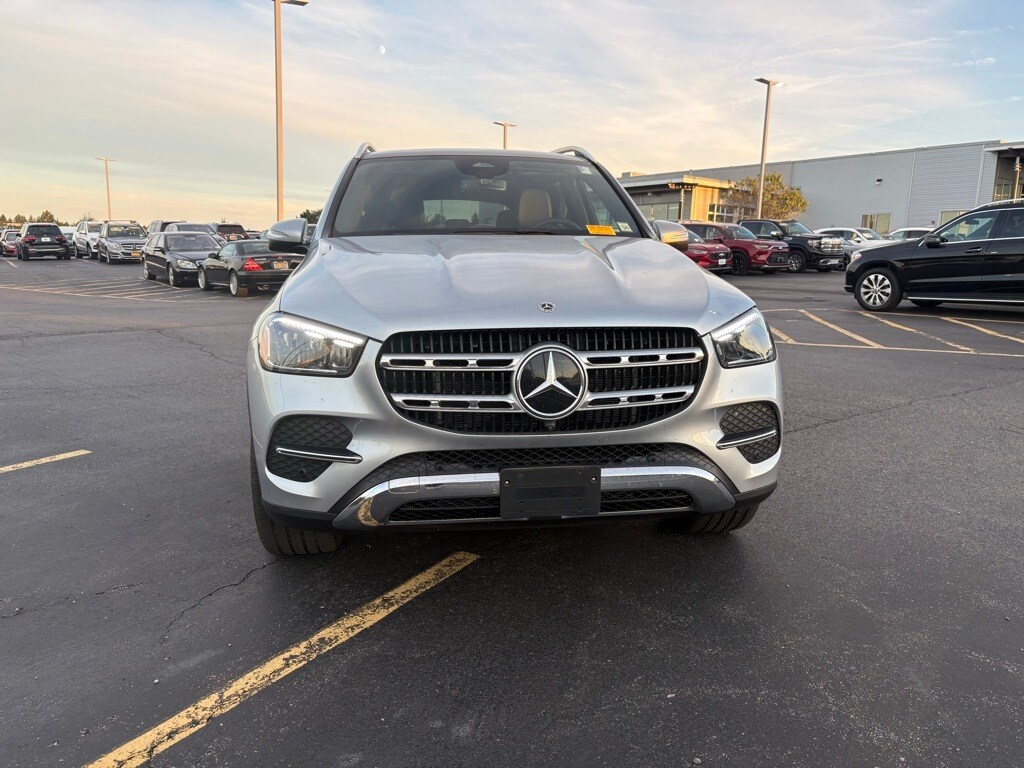 2025 Mercedes Benz GLE 350 4MATIC photo 2