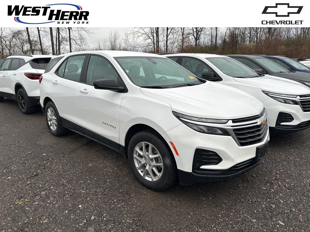 Used 2023 Chevrolet Equinox LS w/1LS SUV