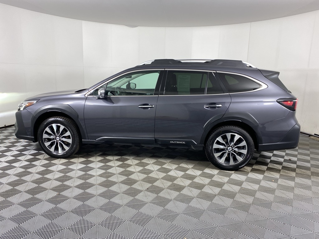 Used 2023 Subaru Outback Touring SUV