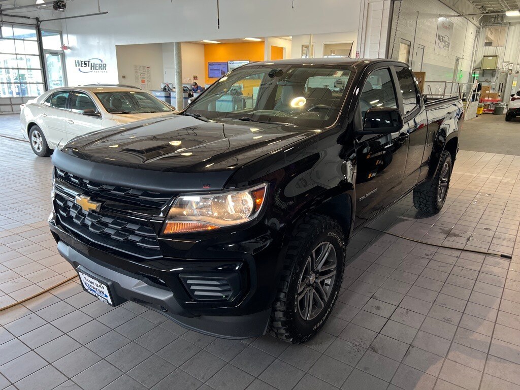 2021 Chevrolet Colorado Work Truck photo 2