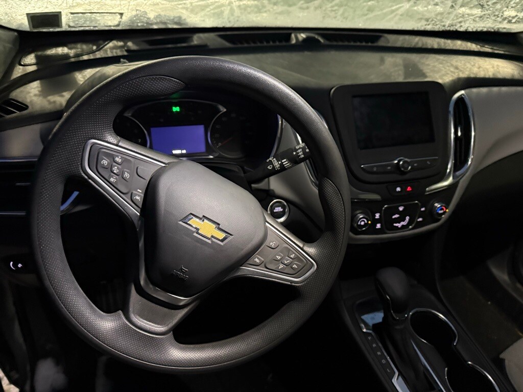 Used 2023 Chevrolet Equinox LS w/1LS SUV